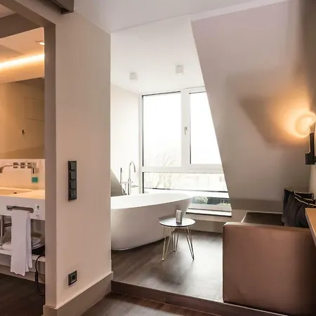 Innspire Hotel 4*