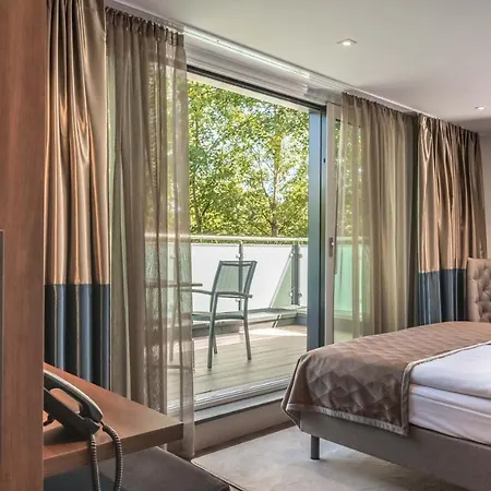 Innspire 4* Мюнхен