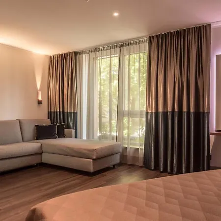 Отель Innspire 4*